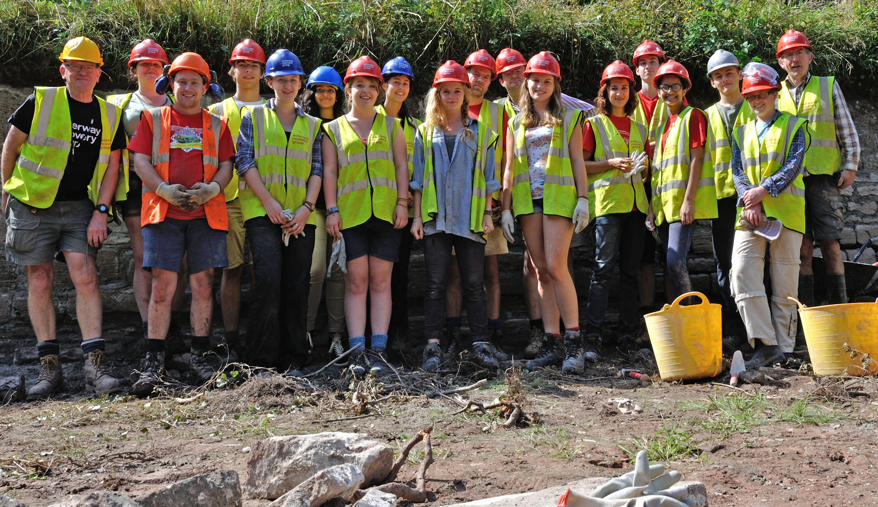 Canal camp volunteers