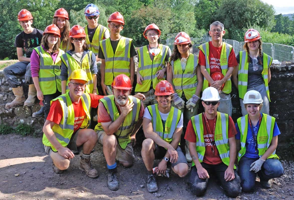 Canal camp volunteers